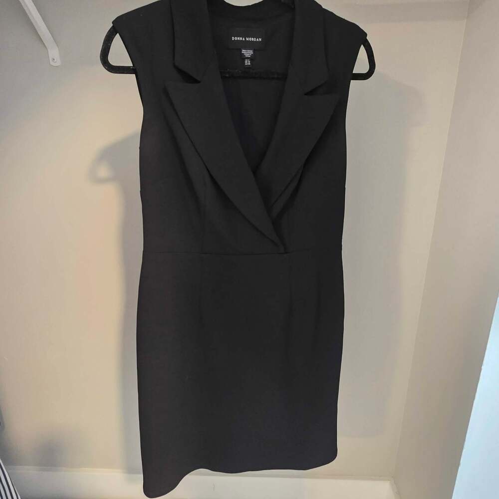Donna Morgan Sleeveless Lapel Collared Career Sheath Dress